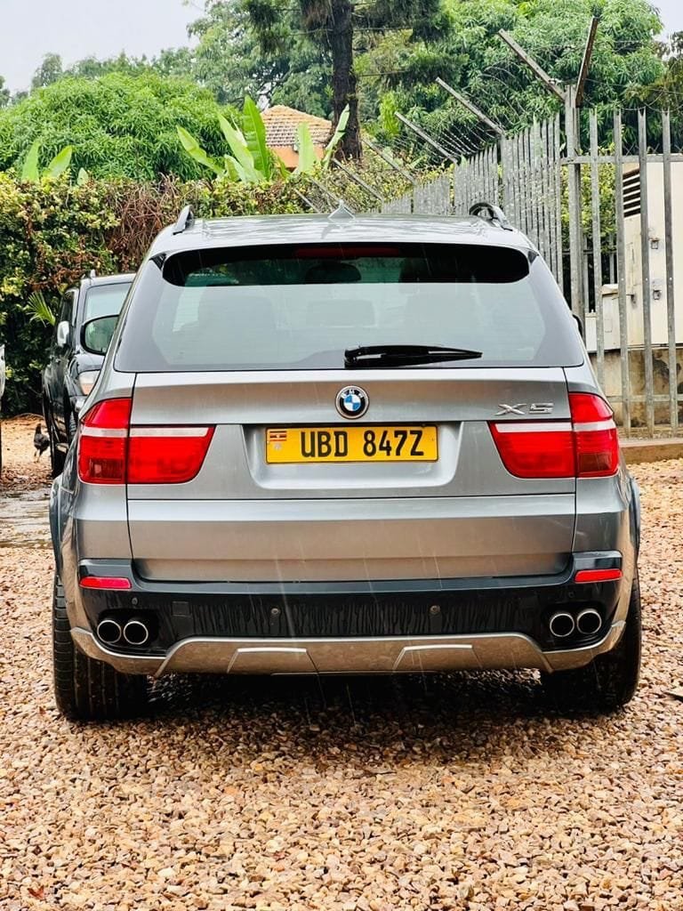 bmw X5 e70 model