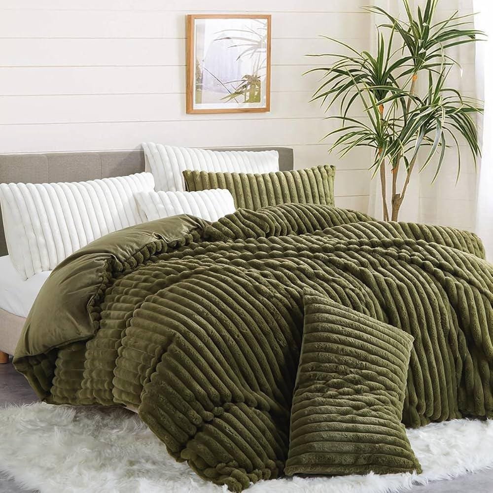 Nayoroom Fluffy Faux Fur Duvet Cover