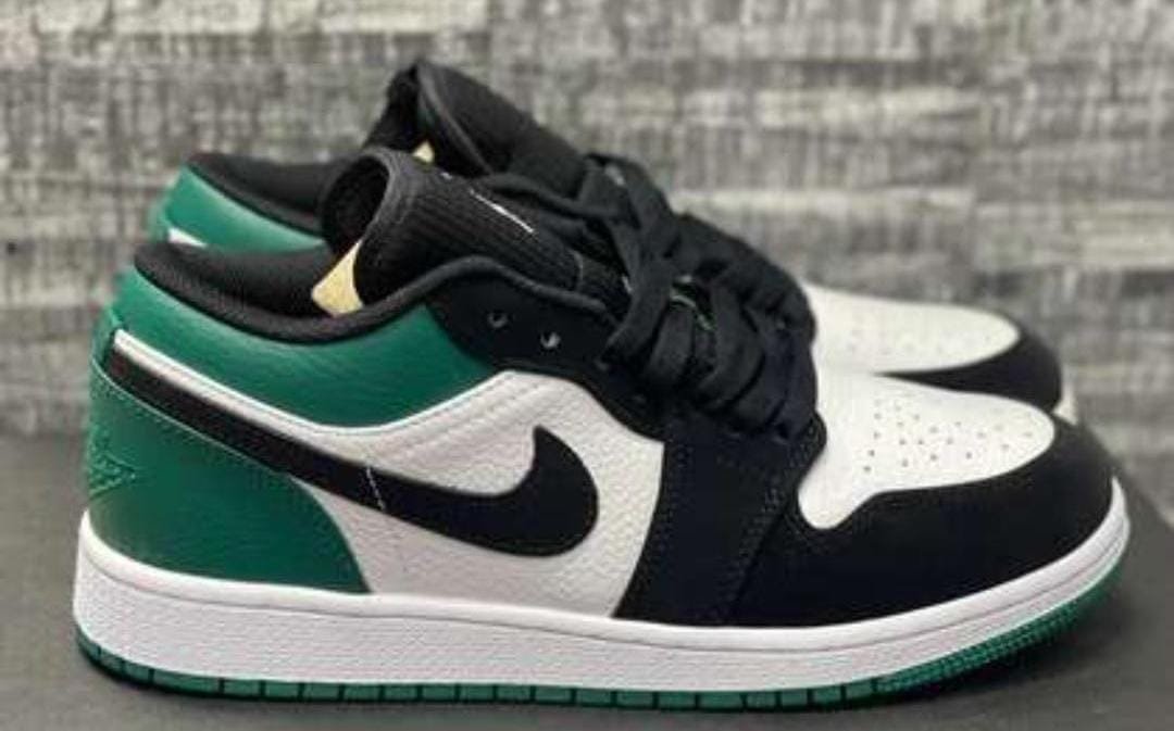 Air Jordan 1 Low “Mystic Green”