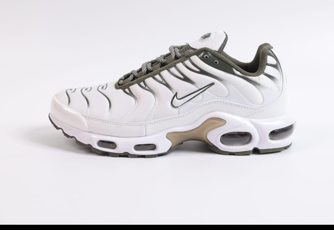 Nike Air Max Plus “Phantom Cargo Khaki”,
