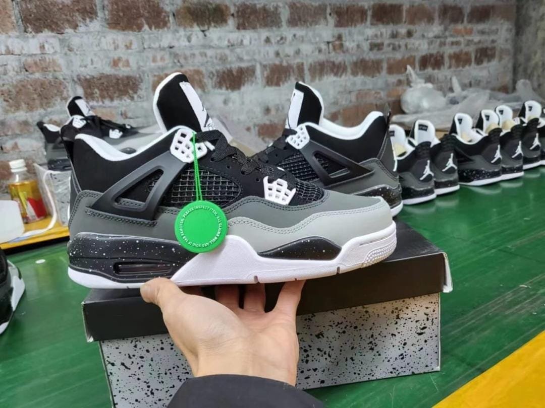 Air Jordan 4 Retro Fear (2024)