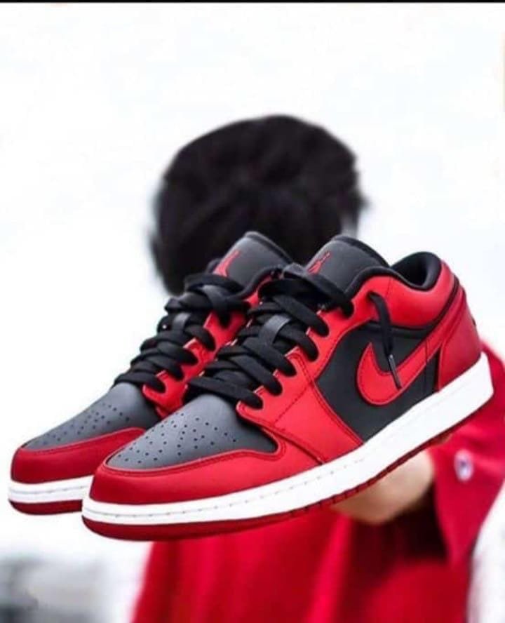 Air Jordan 1 Low “Reverse Bred”