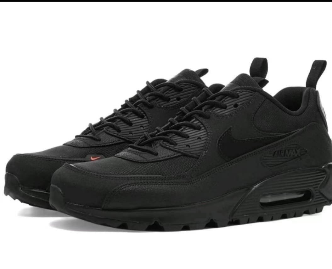 Nike Air Max 90 Surplus black in colour