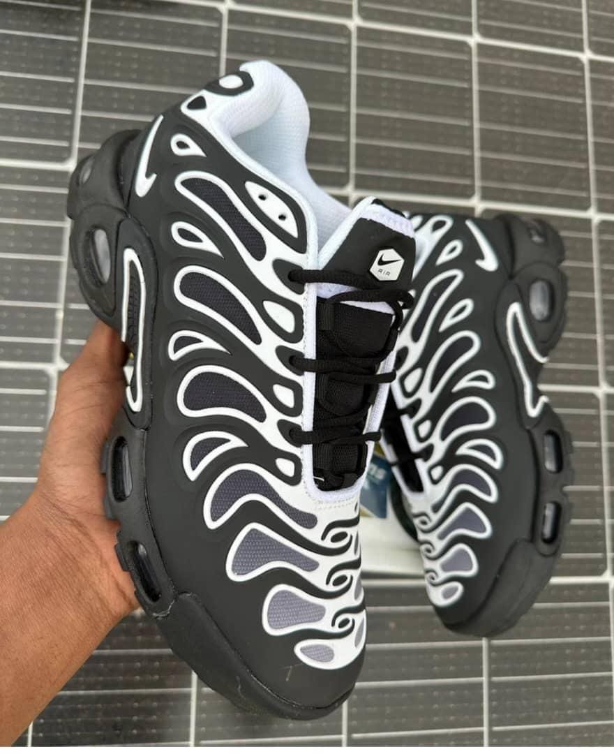 Nike Air Max Plus Drift