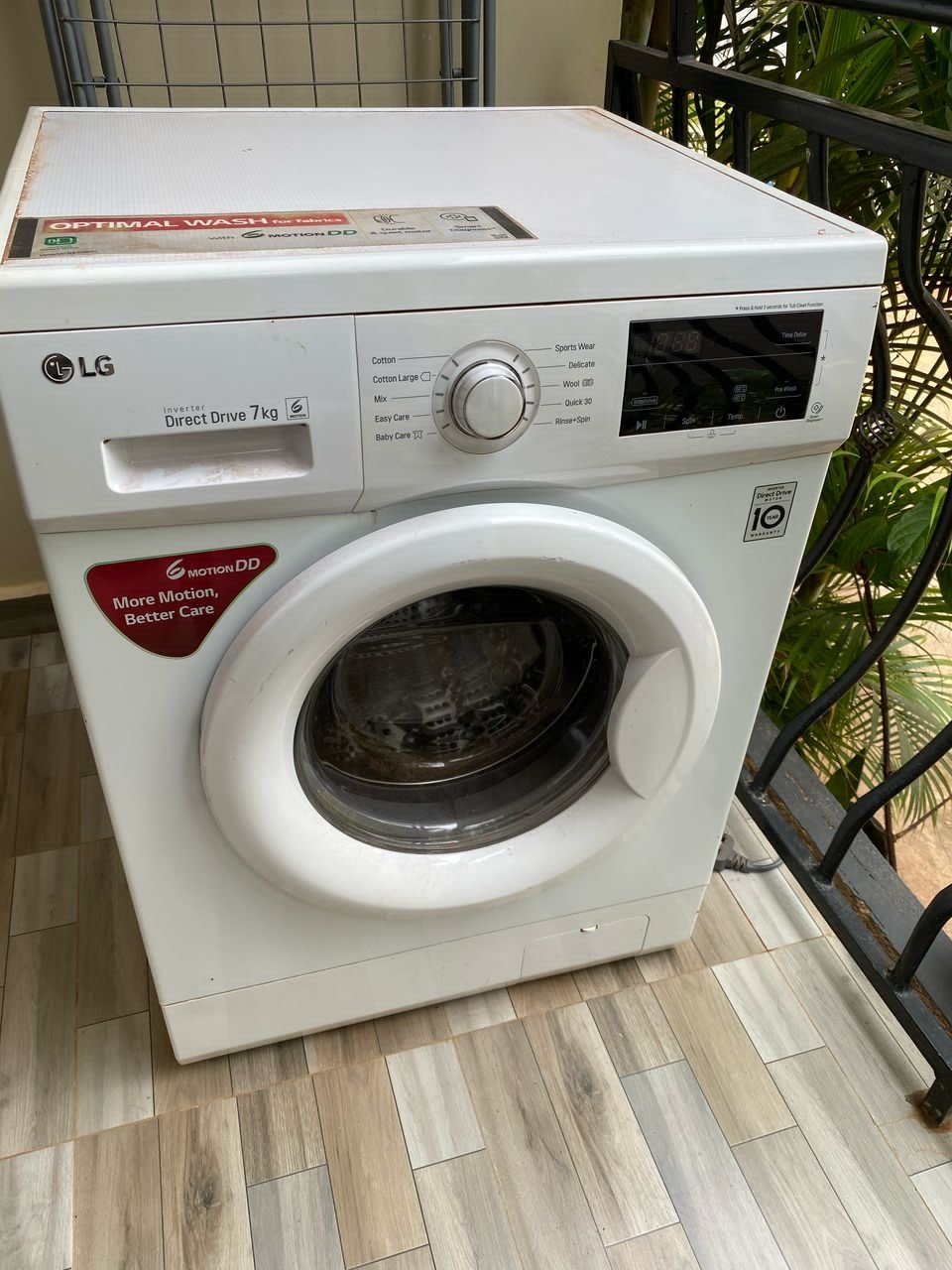 WASHING MACHINE