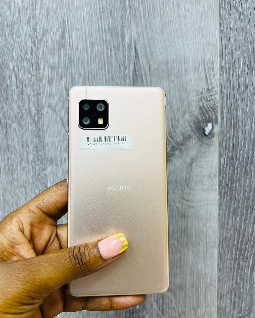 Sharp AQUOS sense4 lite SH-RM15