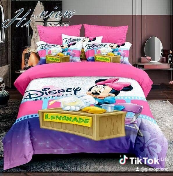 Disney Princess theme with Minnie Mouse duvet