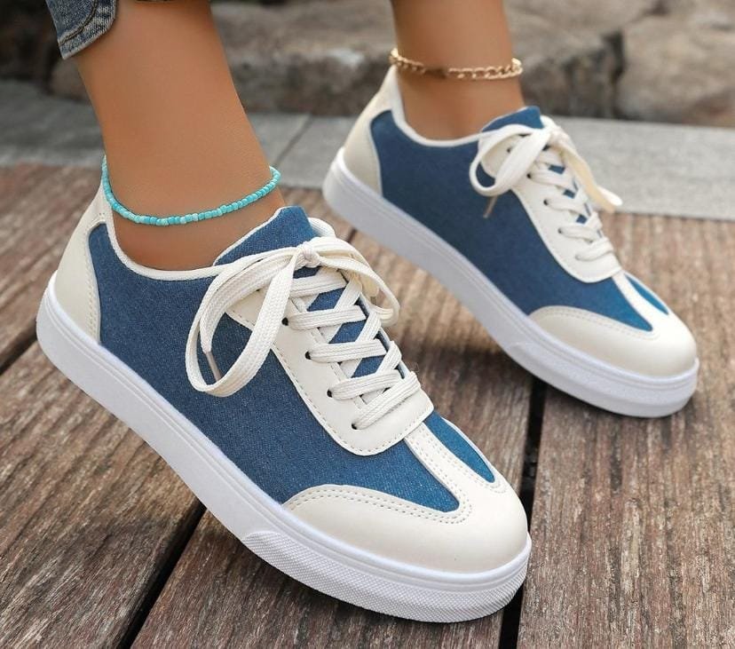 casual woman sneakers