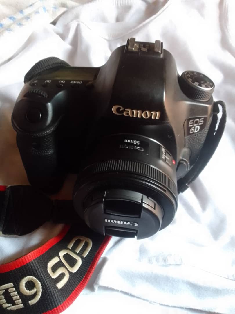 Canon EOS 6D,