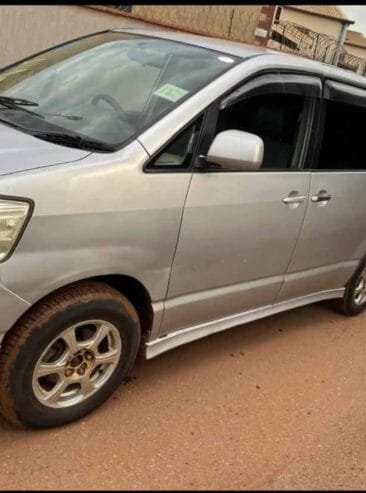 Toyota Noah minivan
