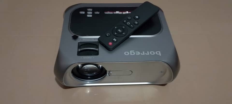 Borrego T7 Smart LED Projector