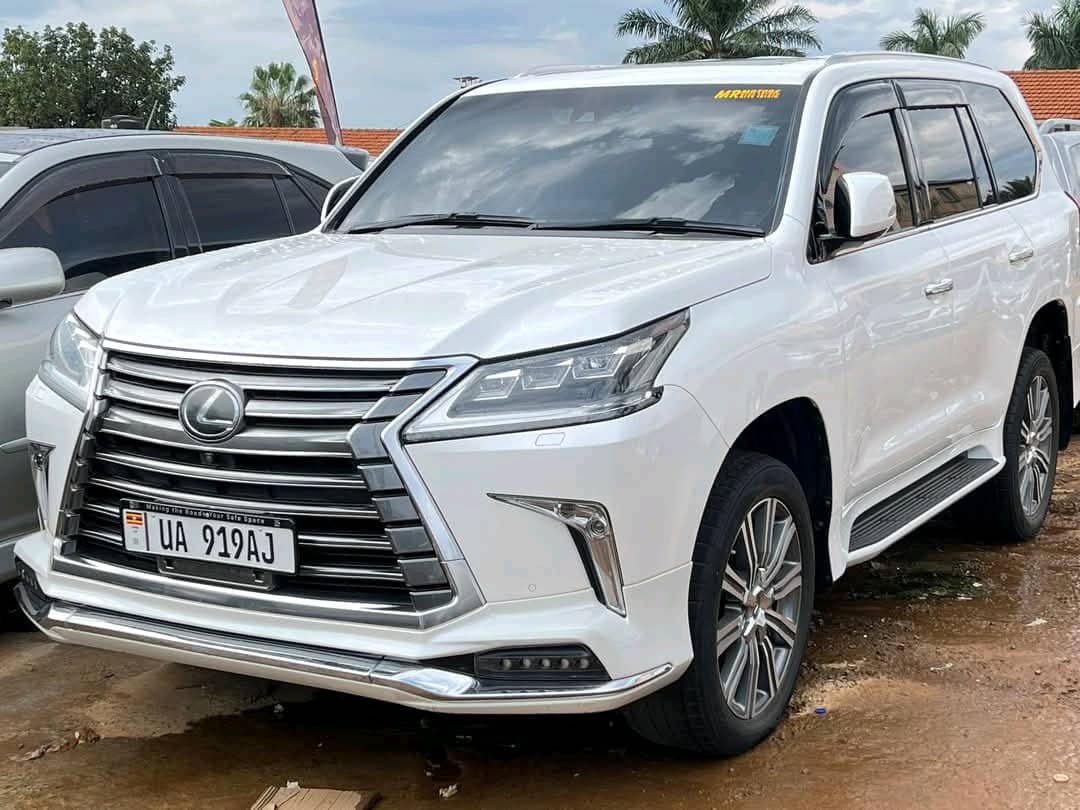 2016 Lexus LX 570