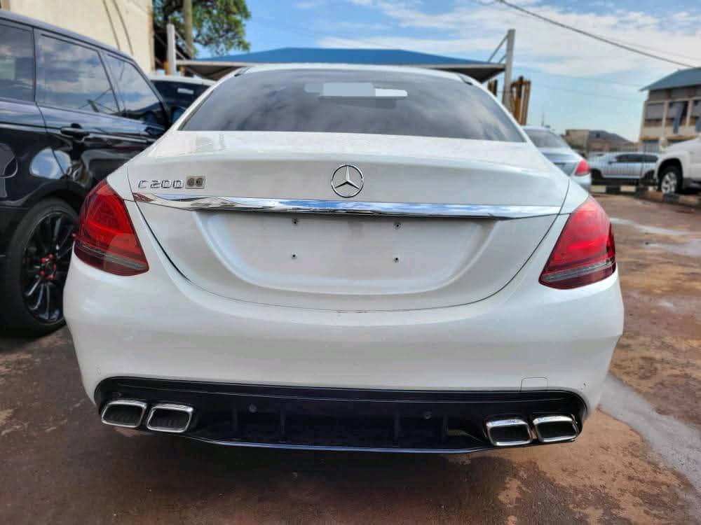 MARCEDES BENZ C200 2015