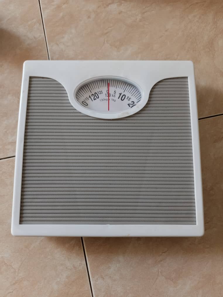 Samson mechanical bathroom scale