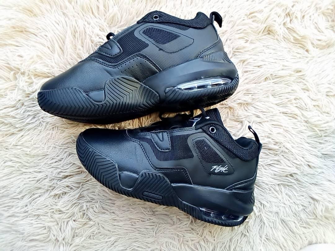 Jordan Stay Loyal 3 sneakers