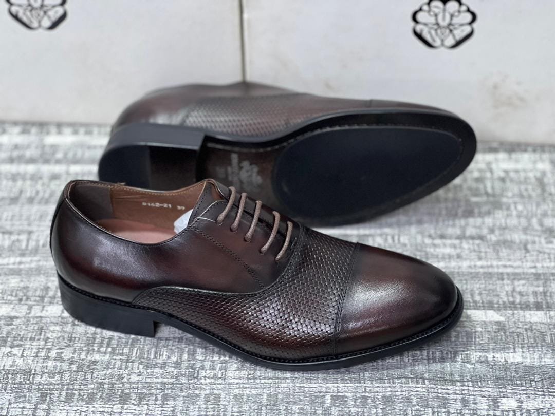 brown leather formal dress shoe