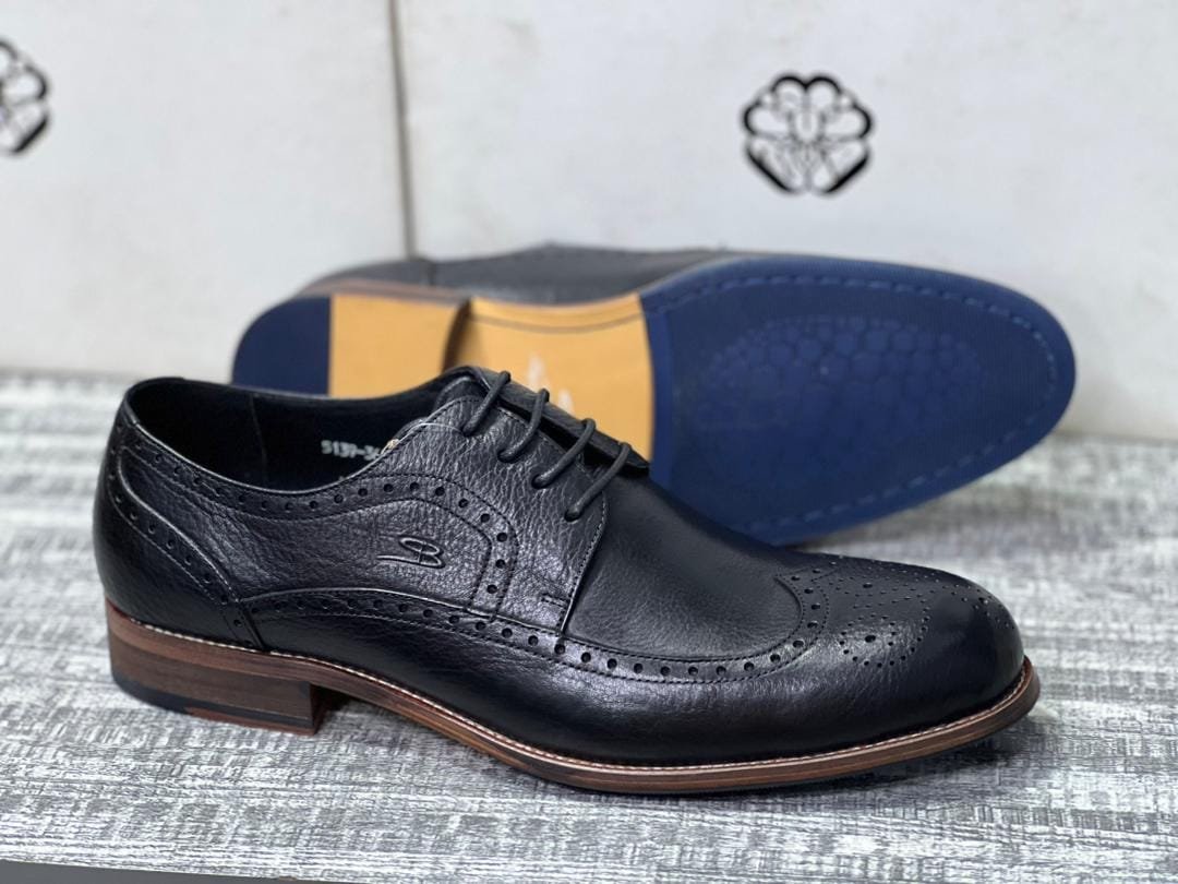 black leather Franco Banetti dress shoe