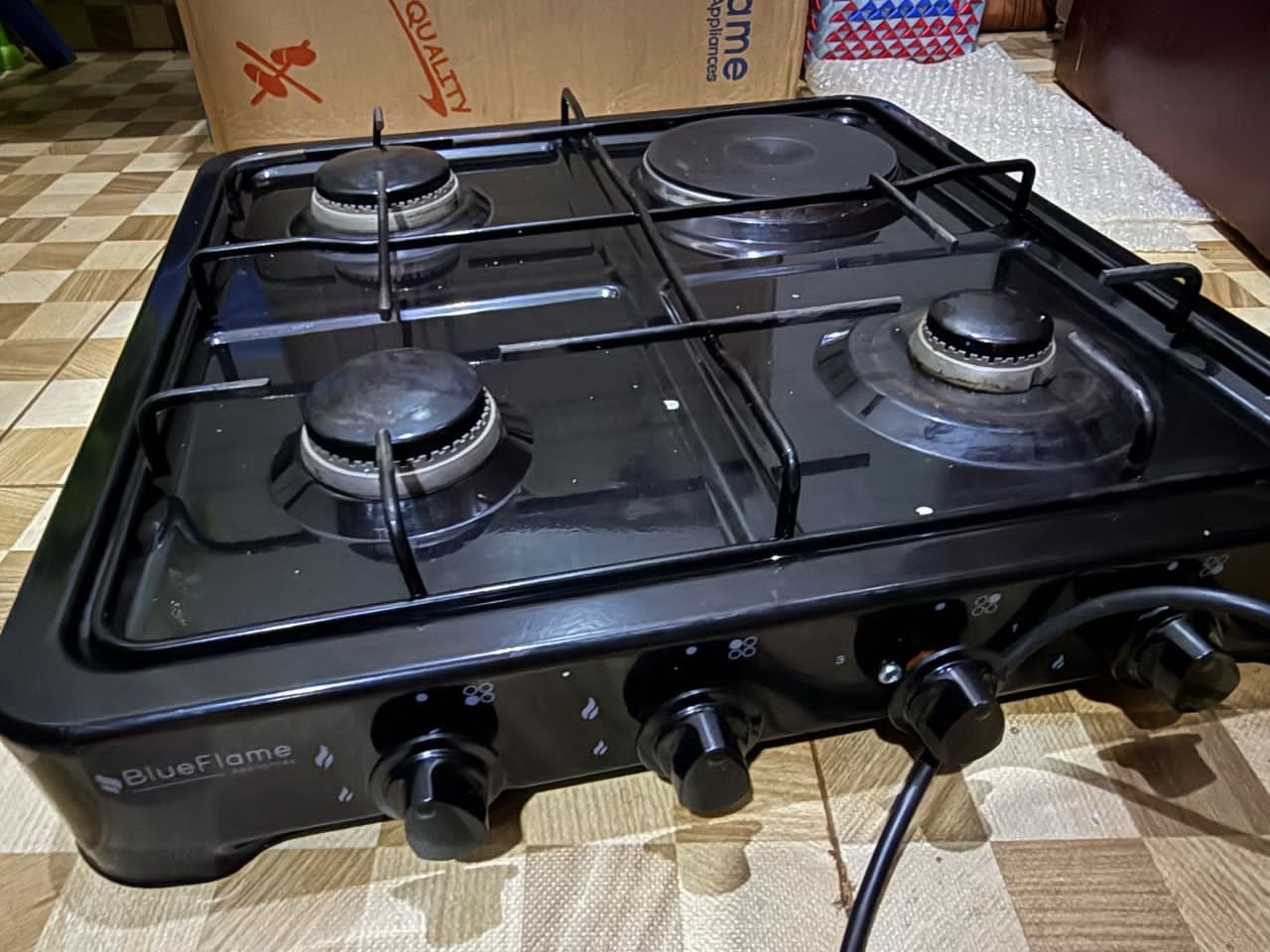 Blue flame black cooker