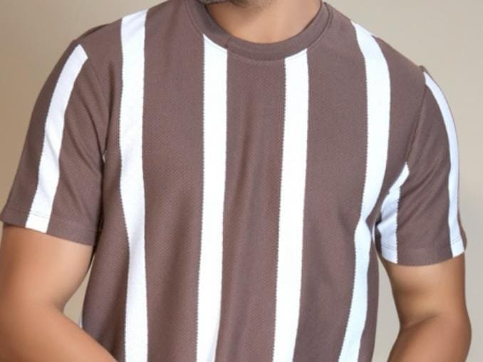 brown T-shirt