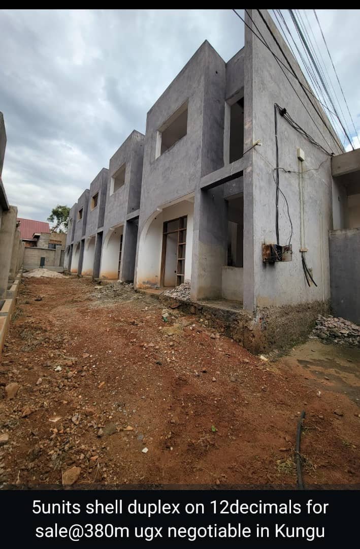 five-unit shell duplex building