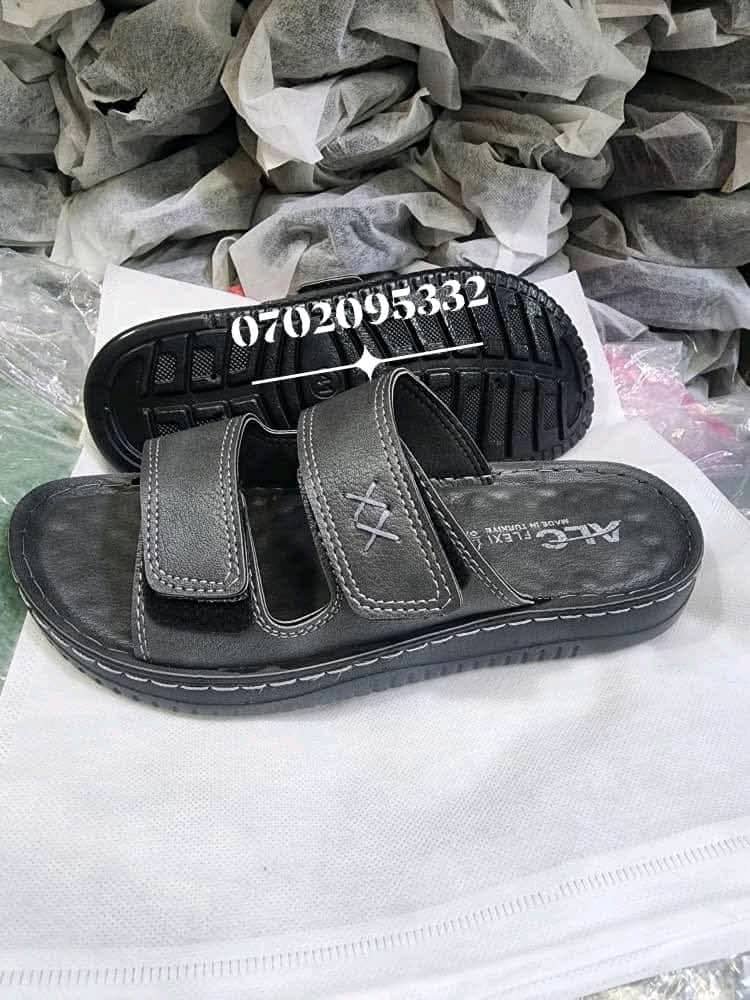 men’s black sandals
