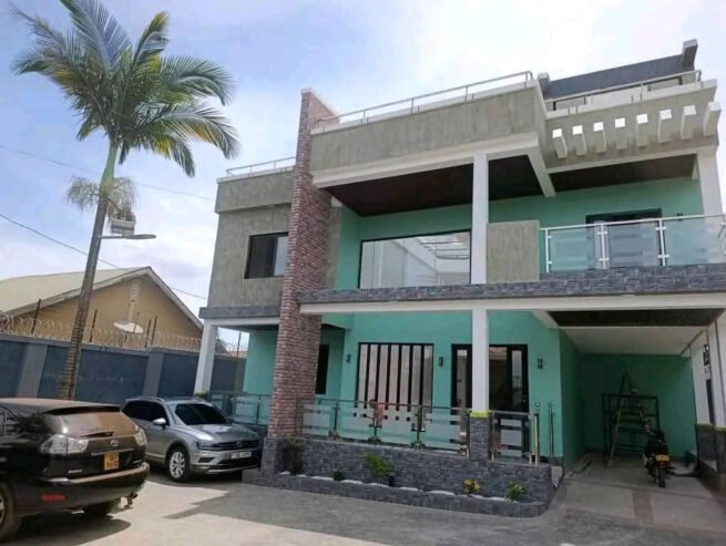LUXURIOUS HOUSE FOR SALE