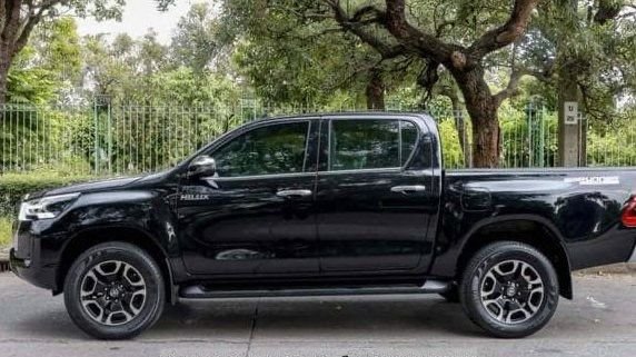 2021 toyota hilux 2.4