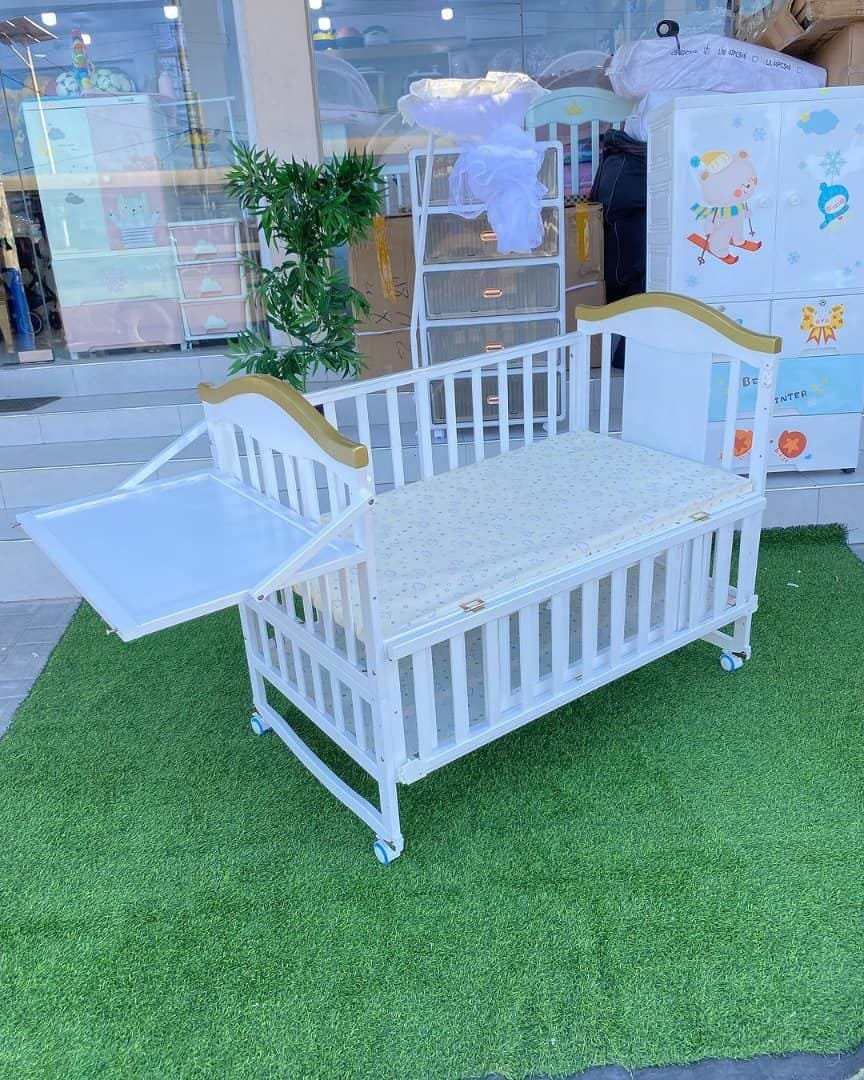 Kidilo brand baby playpen or crib.