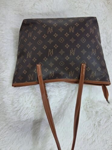 brown tote bag