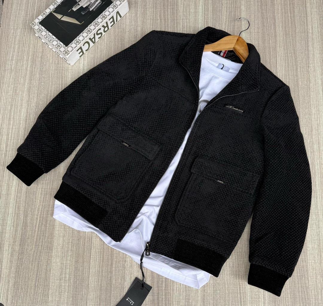 black bomber jacket