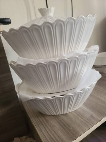 SERVING DISHES