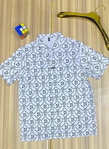 A white, short-sleeved men’s shirt
