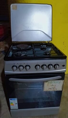 GAS COOKER