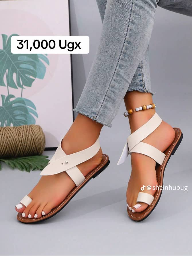 women’s flat sandals