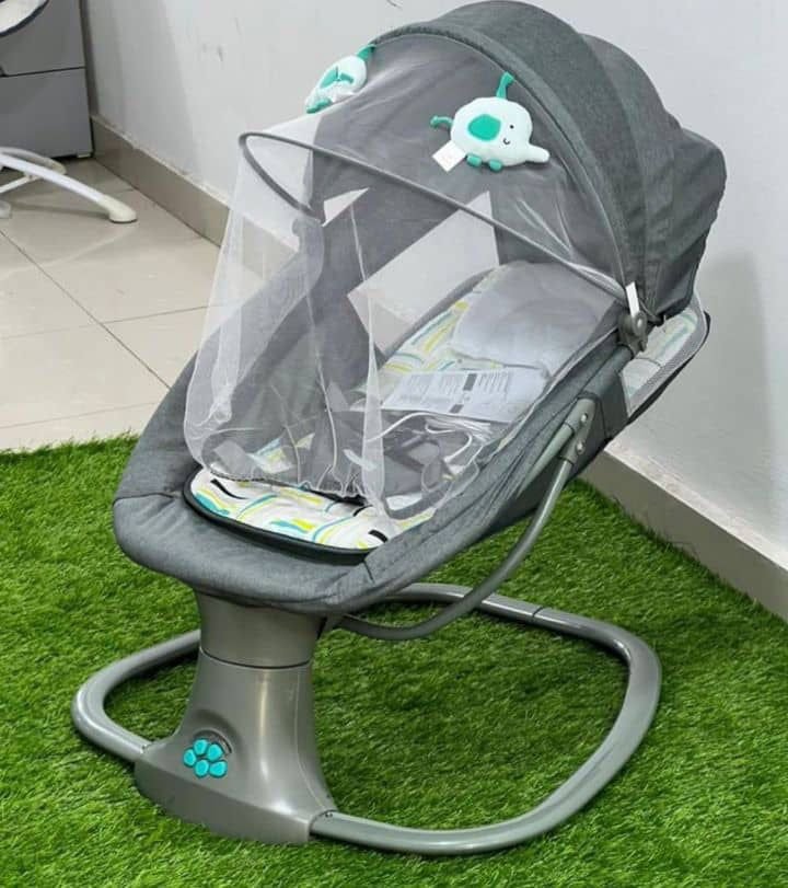 Mastela Deluxe Multi-Functional Bassinet Swing