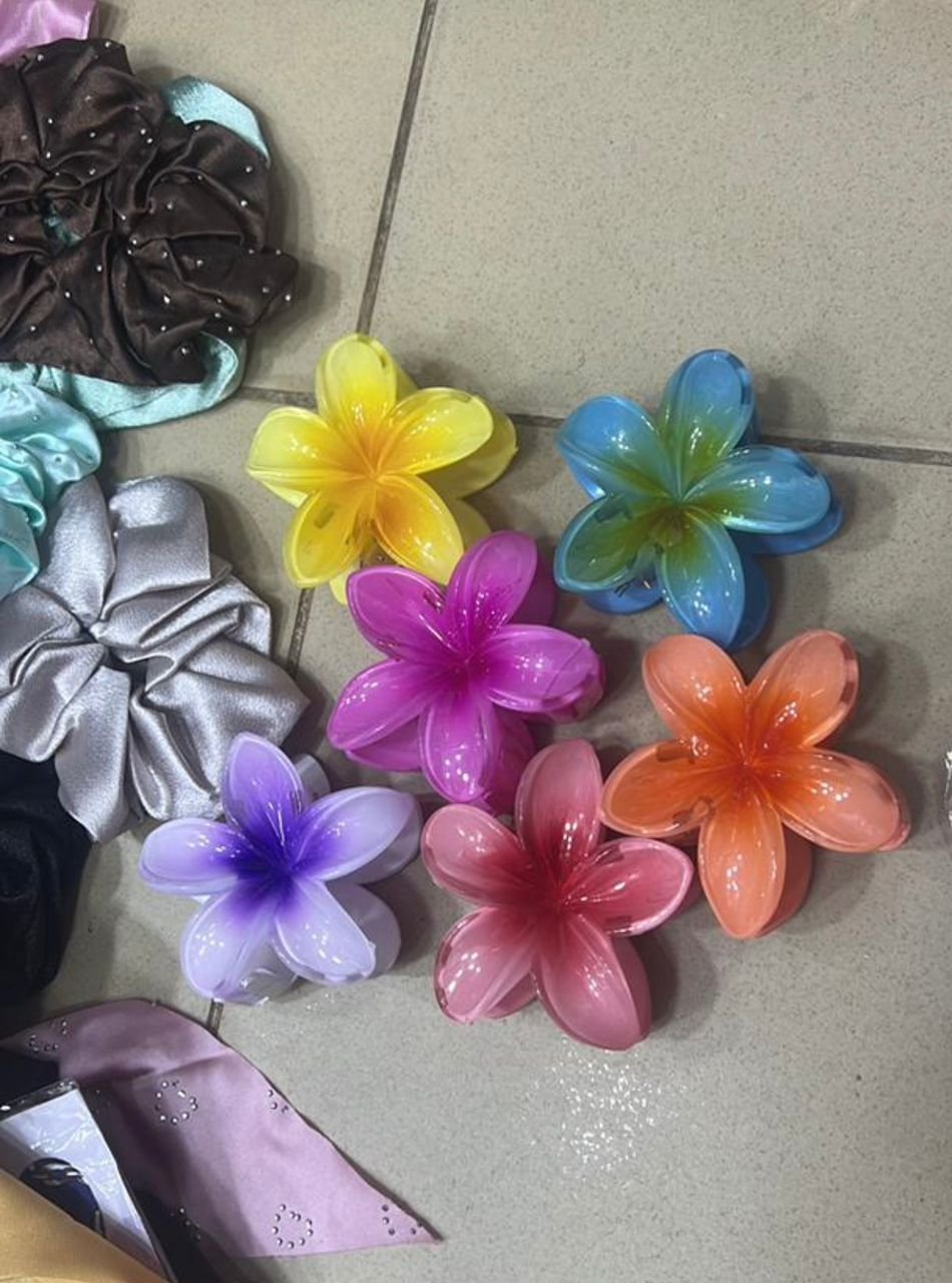 Hawaiian Plumeria Flower Hair Claw Clips