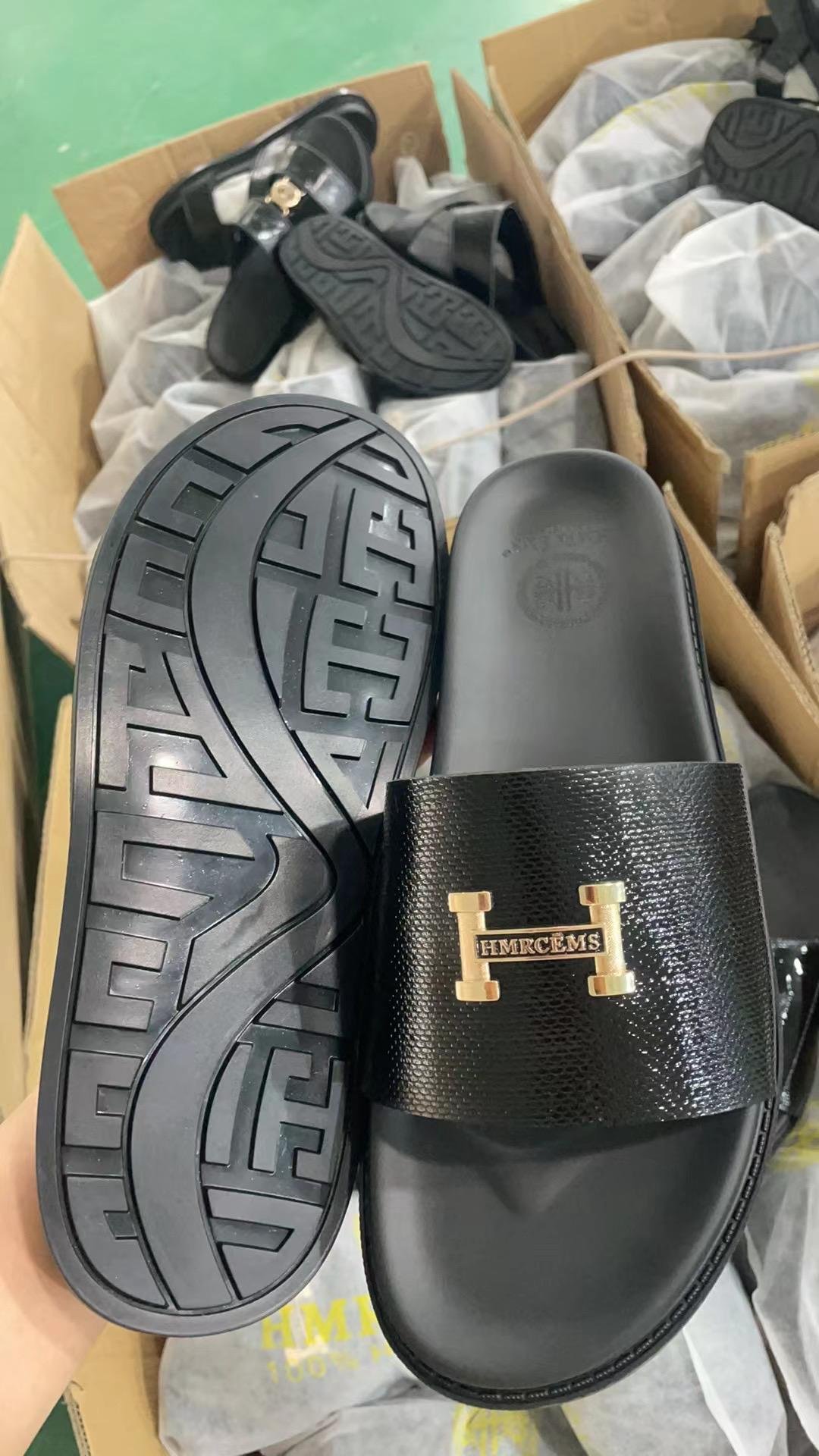 Hermès Chypre black slide sandals