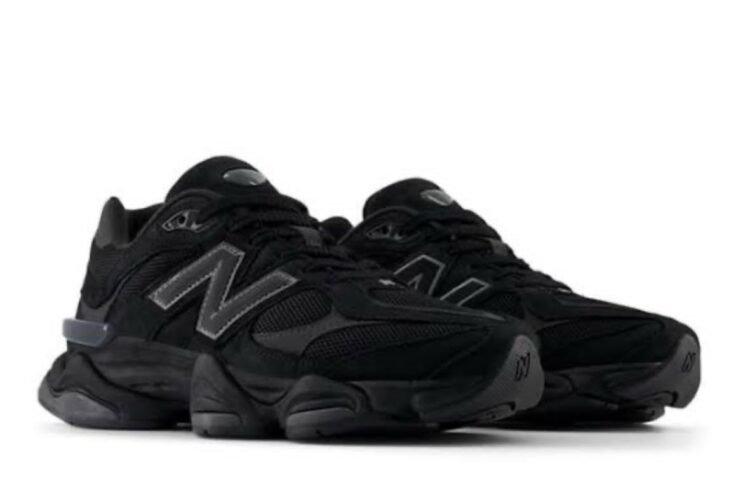 New Balance 9060 ‘Black Cat’.