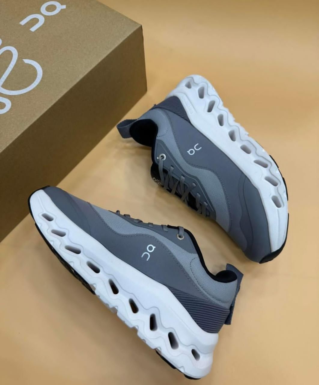 LOEWE x On Cloudtilt 2.