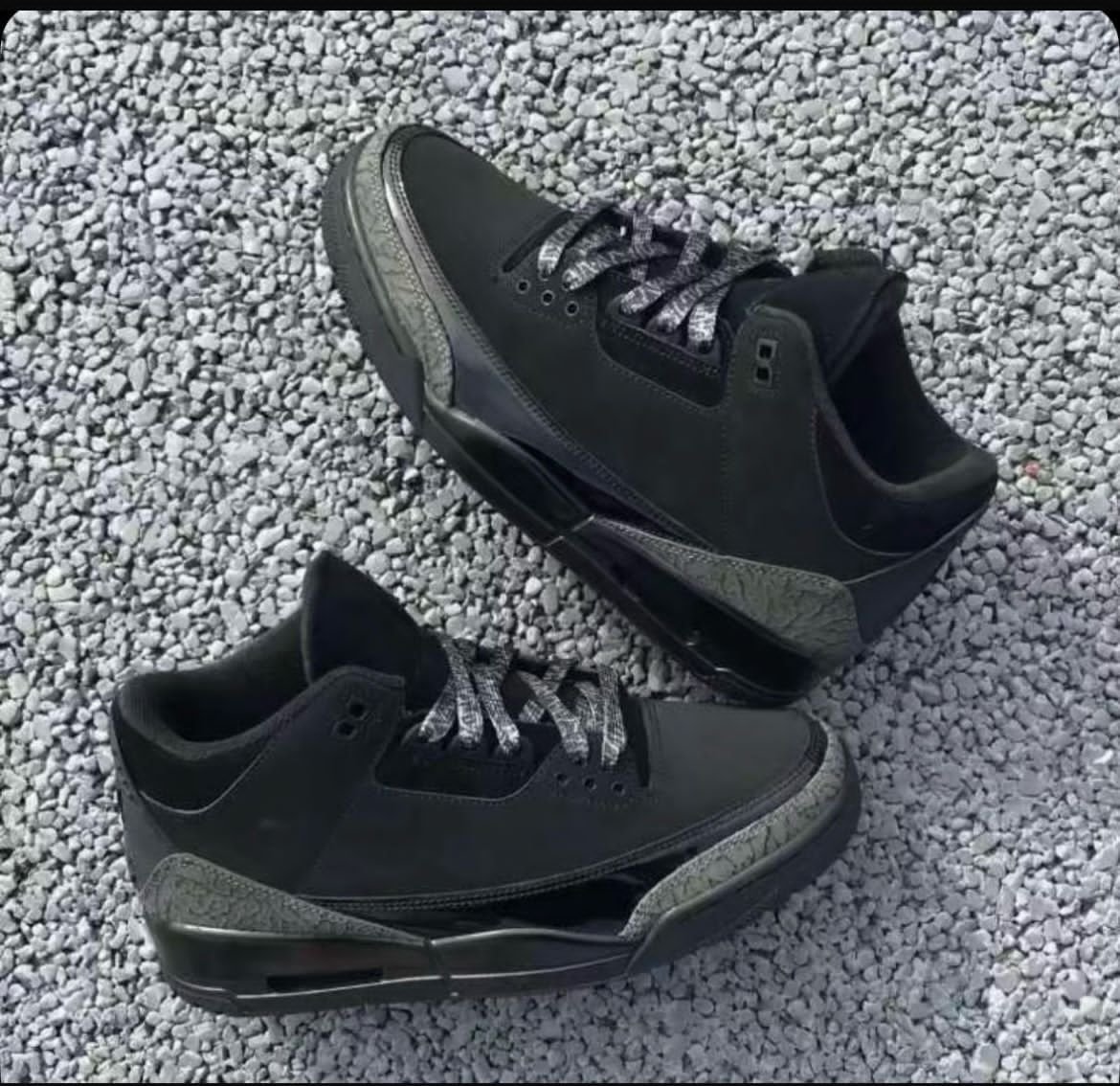 Air Jordan 3 Retro sneakers