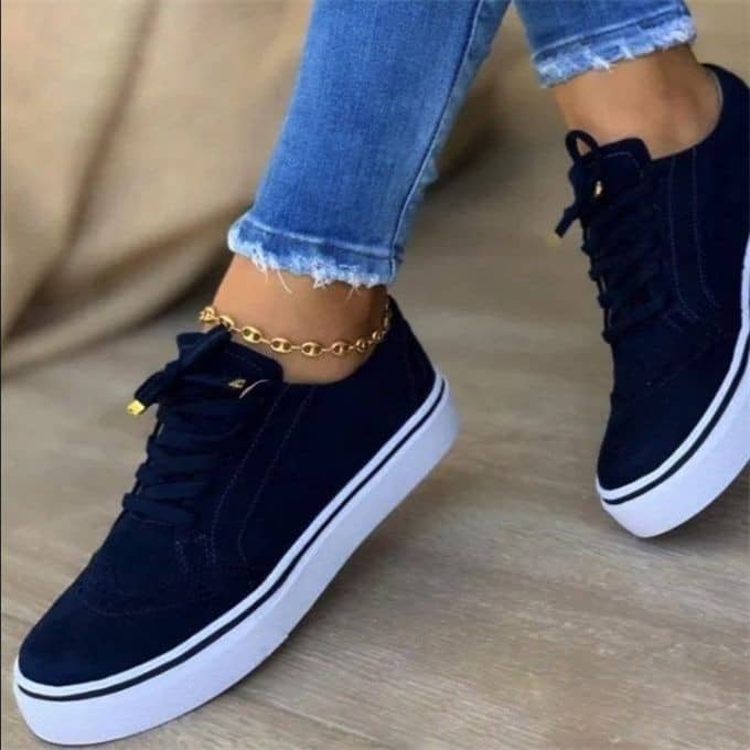 women’s casual flat sneaker