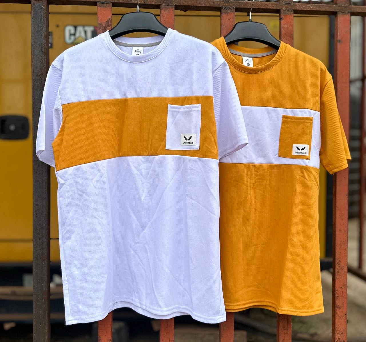 round neck, short-sleeved t-shirts