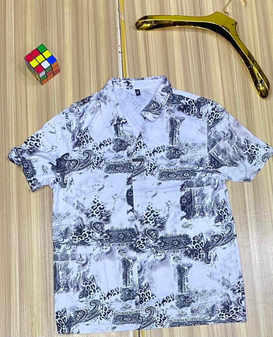 men’s printed short-sleeve shirt