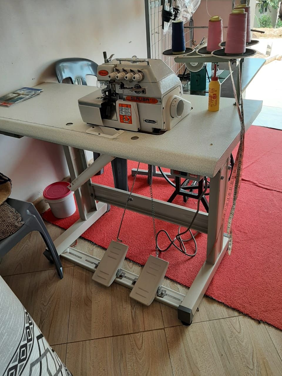industrial overlock sewing machine