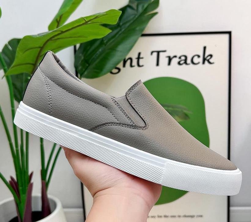 Men’s Slip-On Sneakers