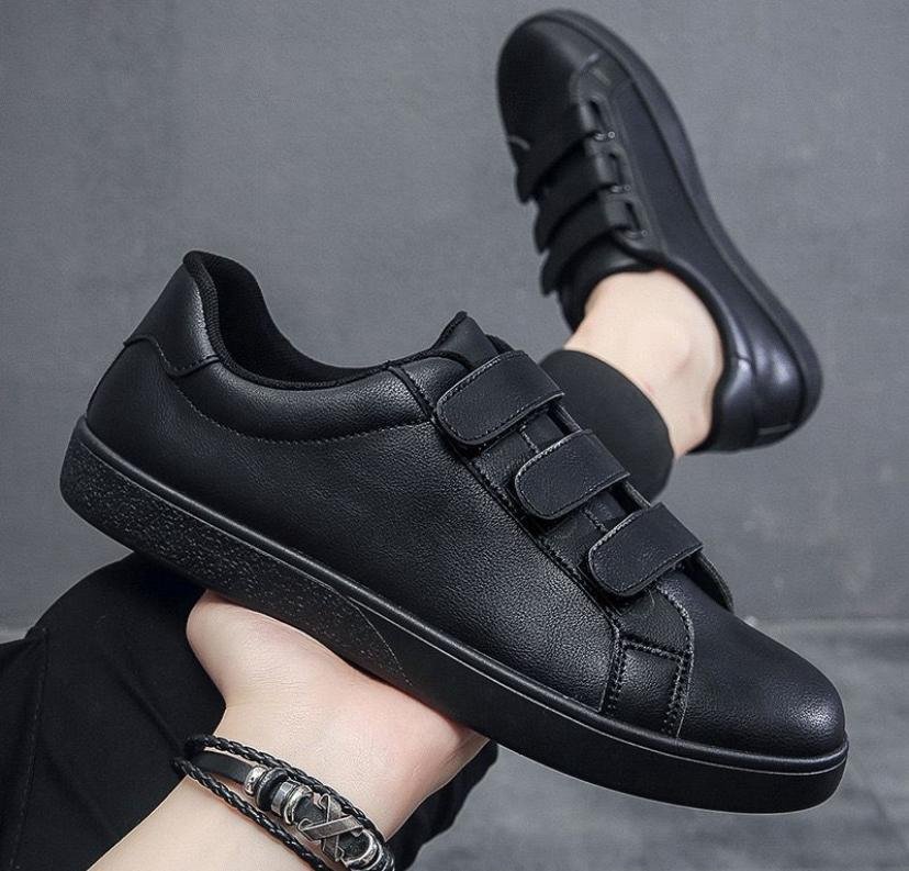 men’s black leather sneakers