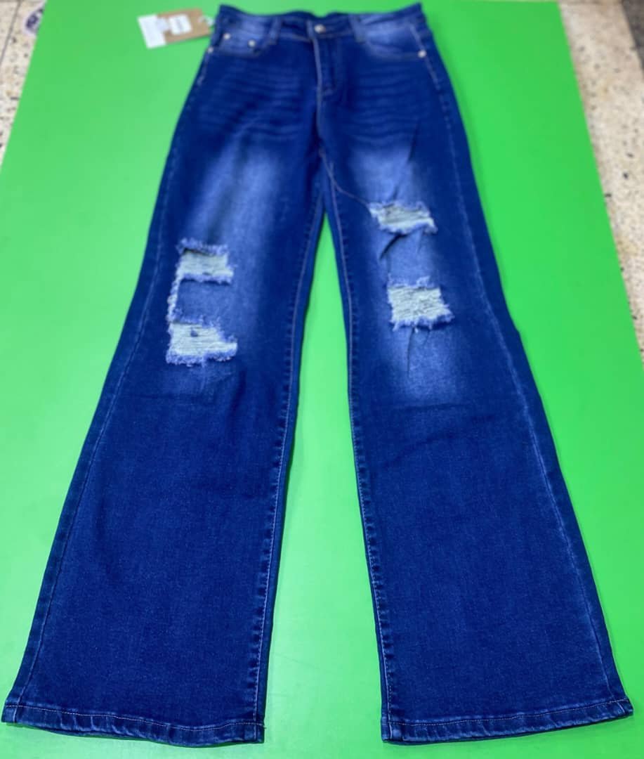 distressed dark wash boyfriend jeans