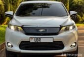 Toyota Harrier.