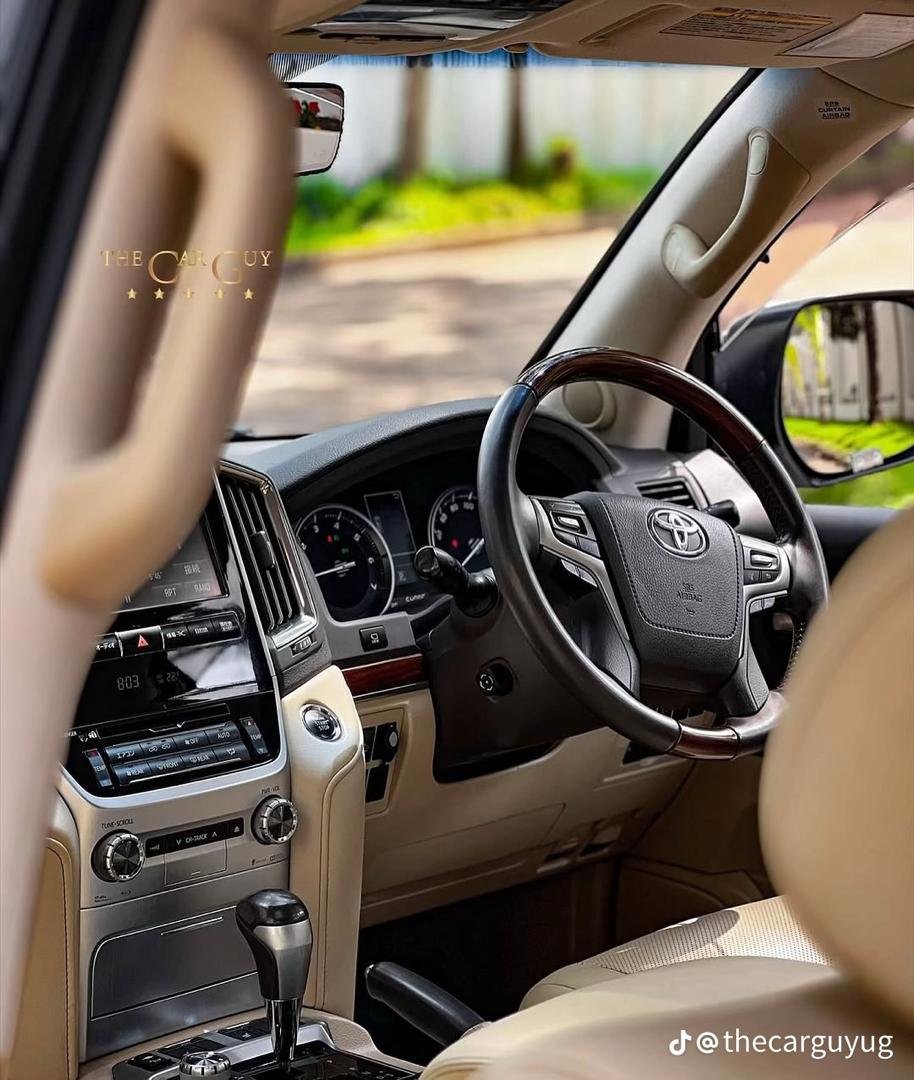 2016 Toyota Land Cruiser ZX.