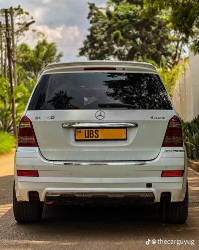 Mercedes-Benz GL550
